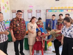 Wabup Theo Kawatu Tinjau Pelaksanaan BIAS, Ajak Warga Sukseskan Imunisasi Anak Sekolah